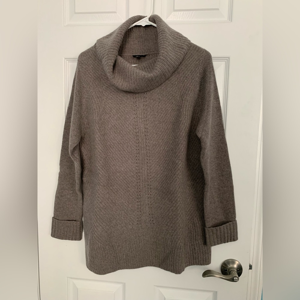New without tags, Pure cashmere tunic sweater by Talbots size M.